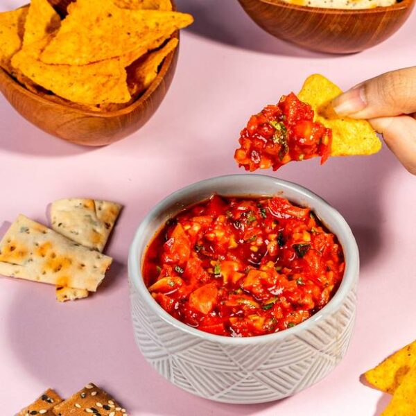 Pluckk Fiery Tomato Salsa Dip Cut