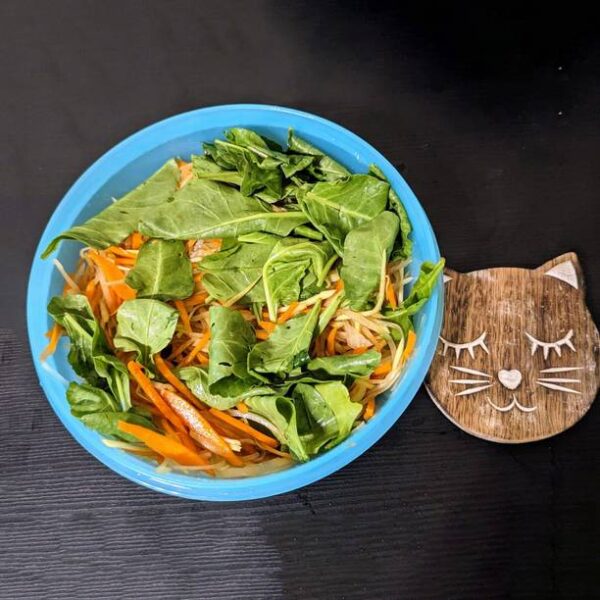 Pluckk Thai Som Tam Salad (Ready to Eat) Cut