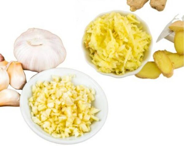 Urban Harvest Garlic & Ginger Chopped Cut